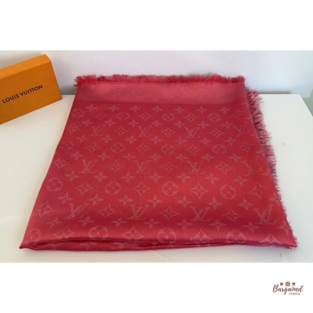 Authentic Louis Vuitton Pink/Fuchsia Silk/Wool Monogram Shawl Scarf 55x55 - Picture 3 of 6